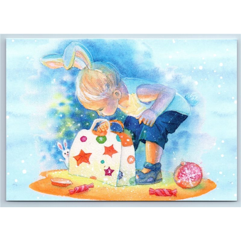 LITTLE GIRL with Gift Surprise for Leveret Toy Candy Christmas New Postcard