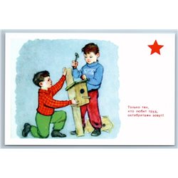 Octobrists love work! School Boy Girl Socialist Realism Russian postcard