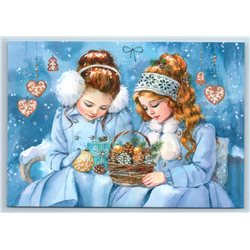 LITTLE GIRLS with Christmas Gift Winter Snow New Unposted Postcard