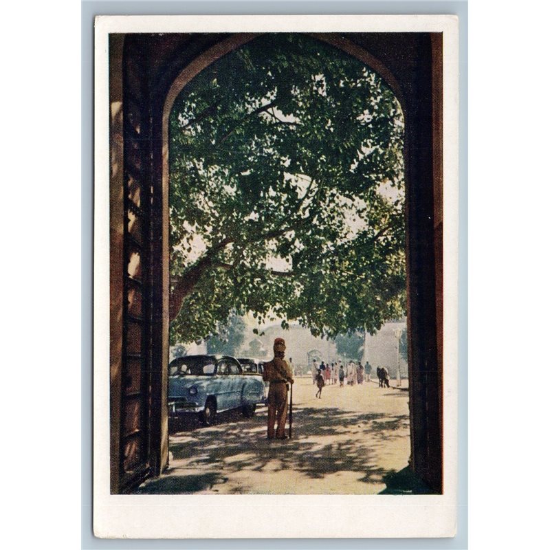 1958 INDIA At gate of castle in Jaipur Old Car Real Photo Soviet USSR Postcard