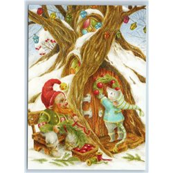 FUNNY MOUSE n DWARF Gnom Winter Snow Forest Xmas Wreath New Unposted Postcard