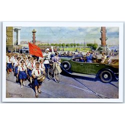 Foreigners in Leningrad PIONEERS Propaganda Old Car Socialist Realism Russian postcard