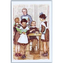SOVIET SCHOOLGIRLS School Uniform in Class Teacher read Book New Postcard