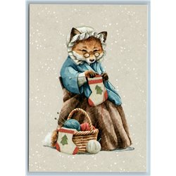 GRANNY RED FOX knits Christmas socks Yarn Needlework Cute New Postcard