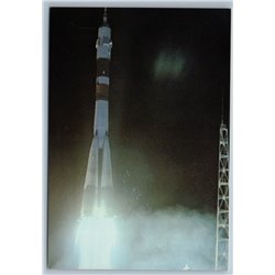 1982 Spaceship SOYUZ-38 before launching SPACE SOVIET Postcard